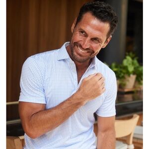 NWOT! Collars & Co. Semi-Spread Collar Polo
Thin Blue Check. Men’s small